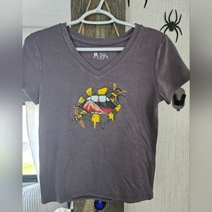 Bumble bee lips T-shirt